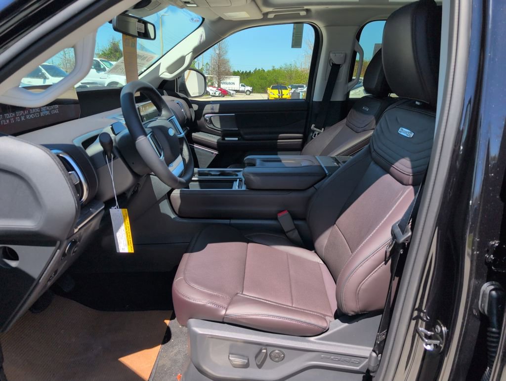New 2026 Ford Expedition Platinum w/ Platinum Ultimate Package image 5