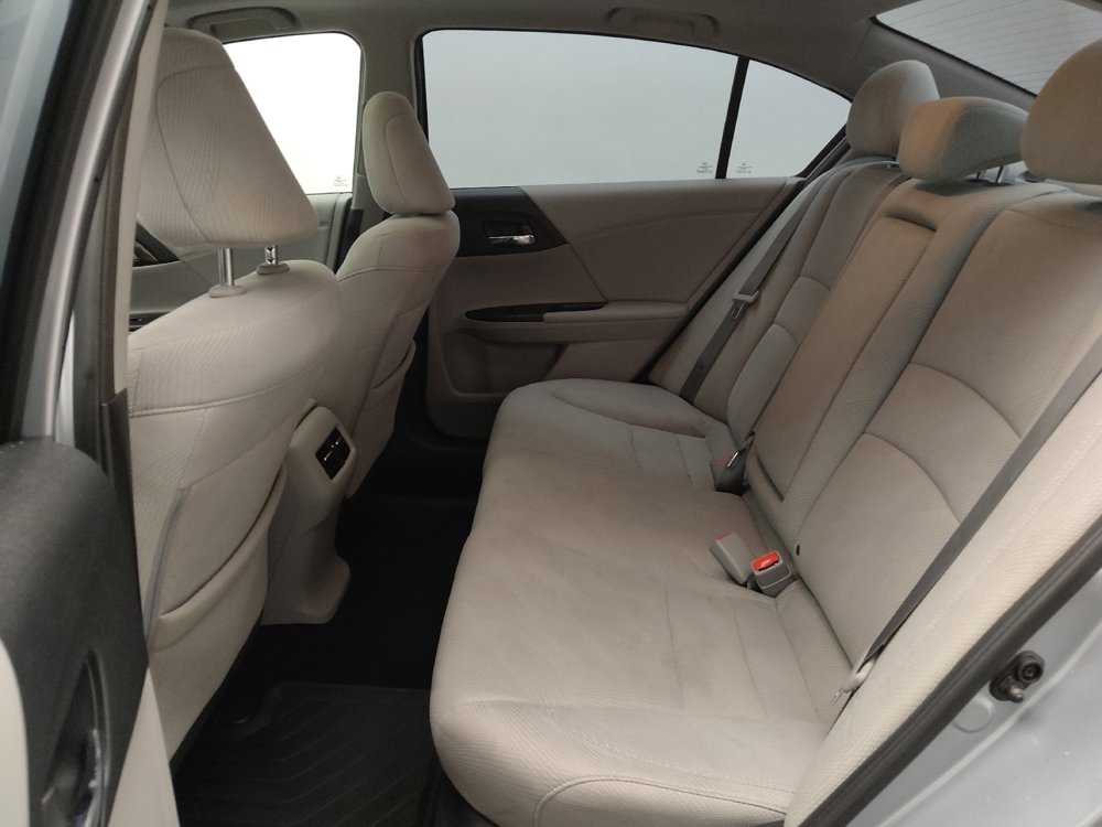 Used 2017 Honda Accord EX image 18