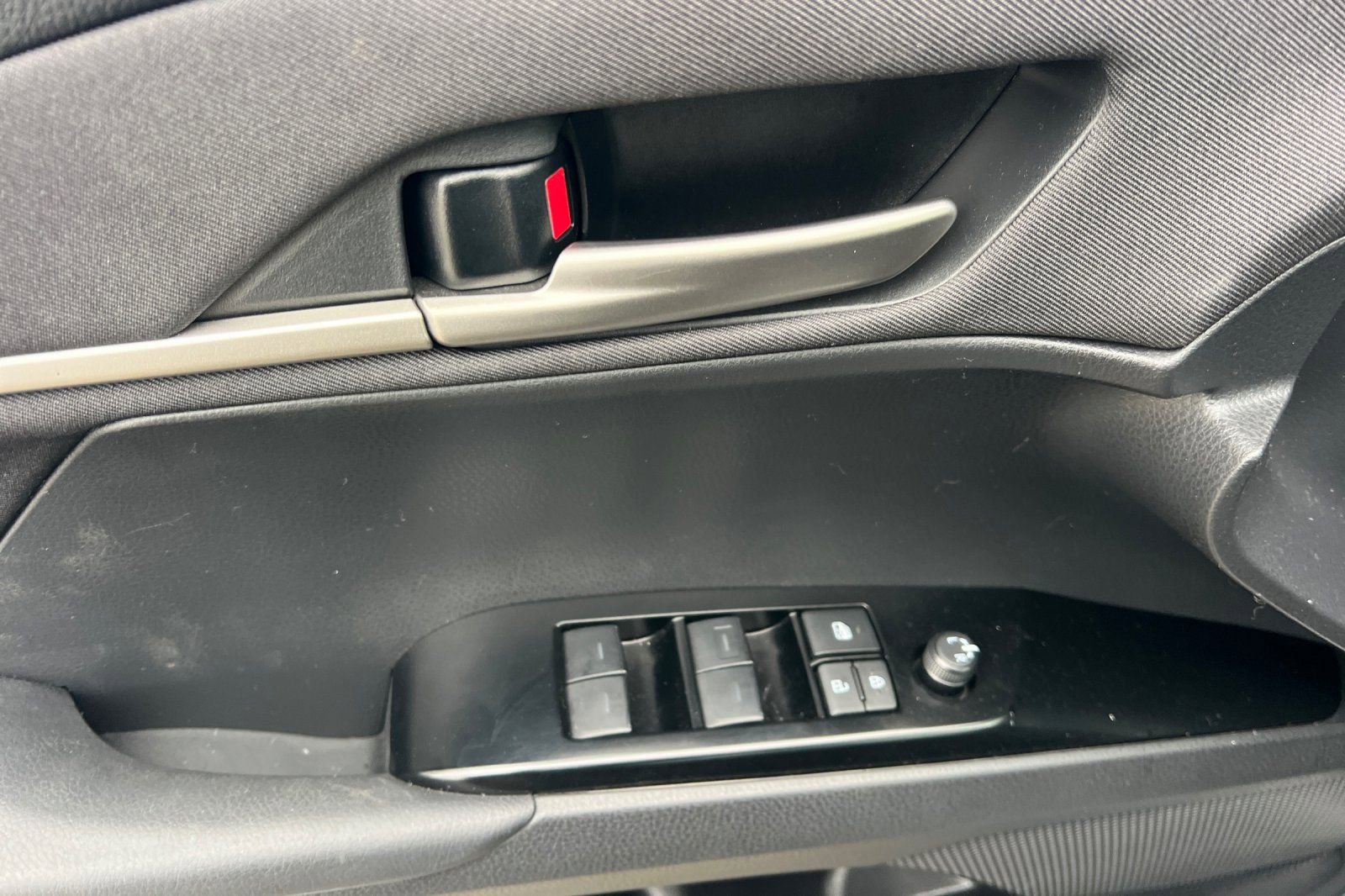 Certified 2025 Toyota Camry LE w/ Convenience Package image 8