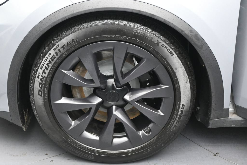 Used 2025 Tesla Model X AWD/4WD image 34