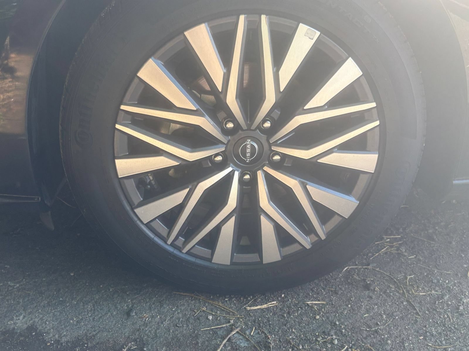 Used 2025 Nissan Altima 2.5 SV FWD image 28