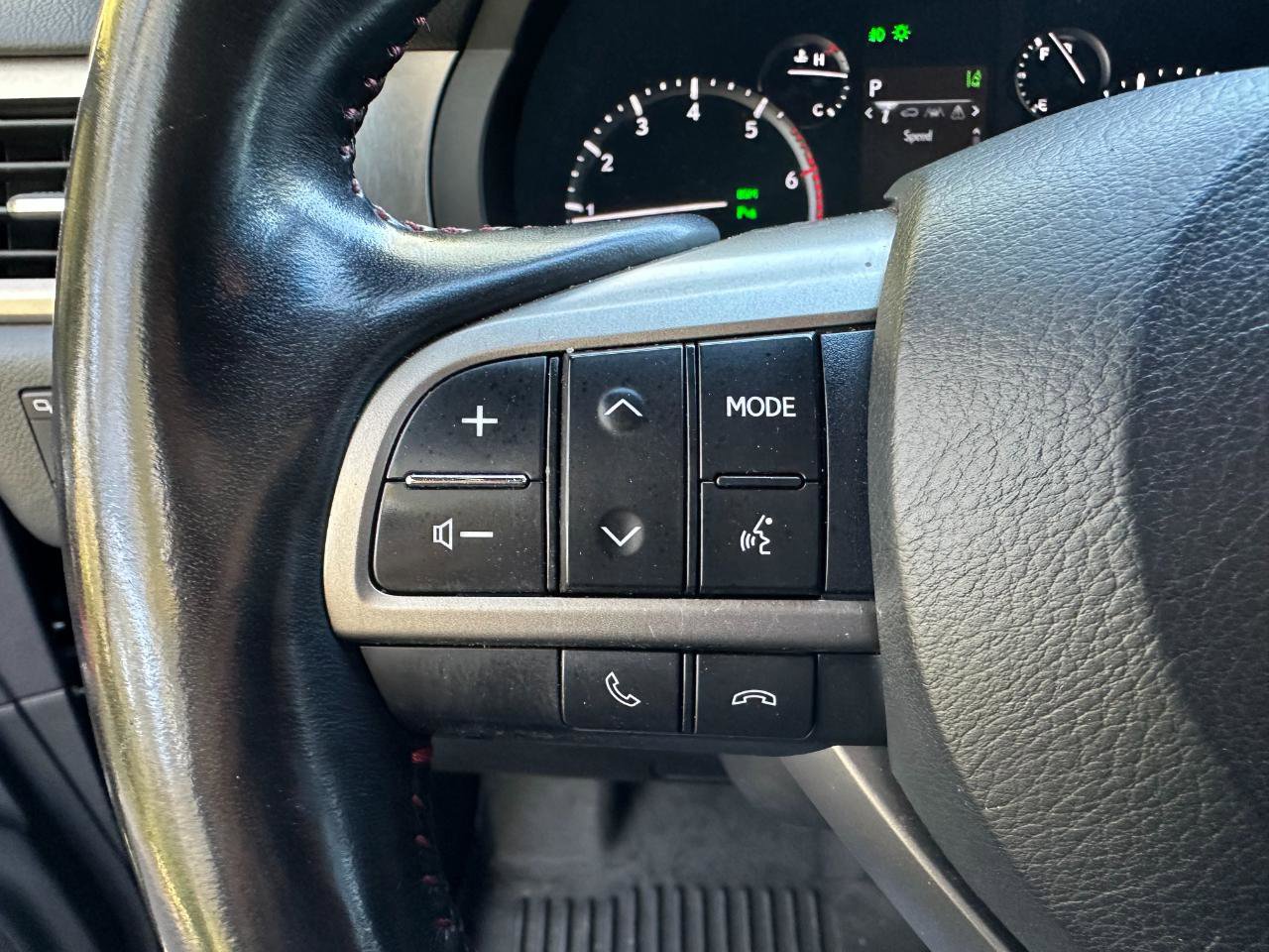 Used 2021 Lexus GX 460 Premium w/ Premium Package image 38