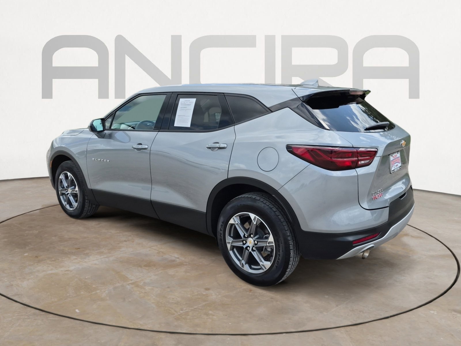Used 2025 Chevrolet Blazer LT FWD image 8