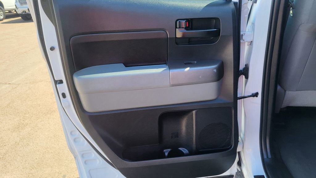 Used 2013 Toyota Tundra 4x4 Double Cab w/ SR5 Pkg image 21