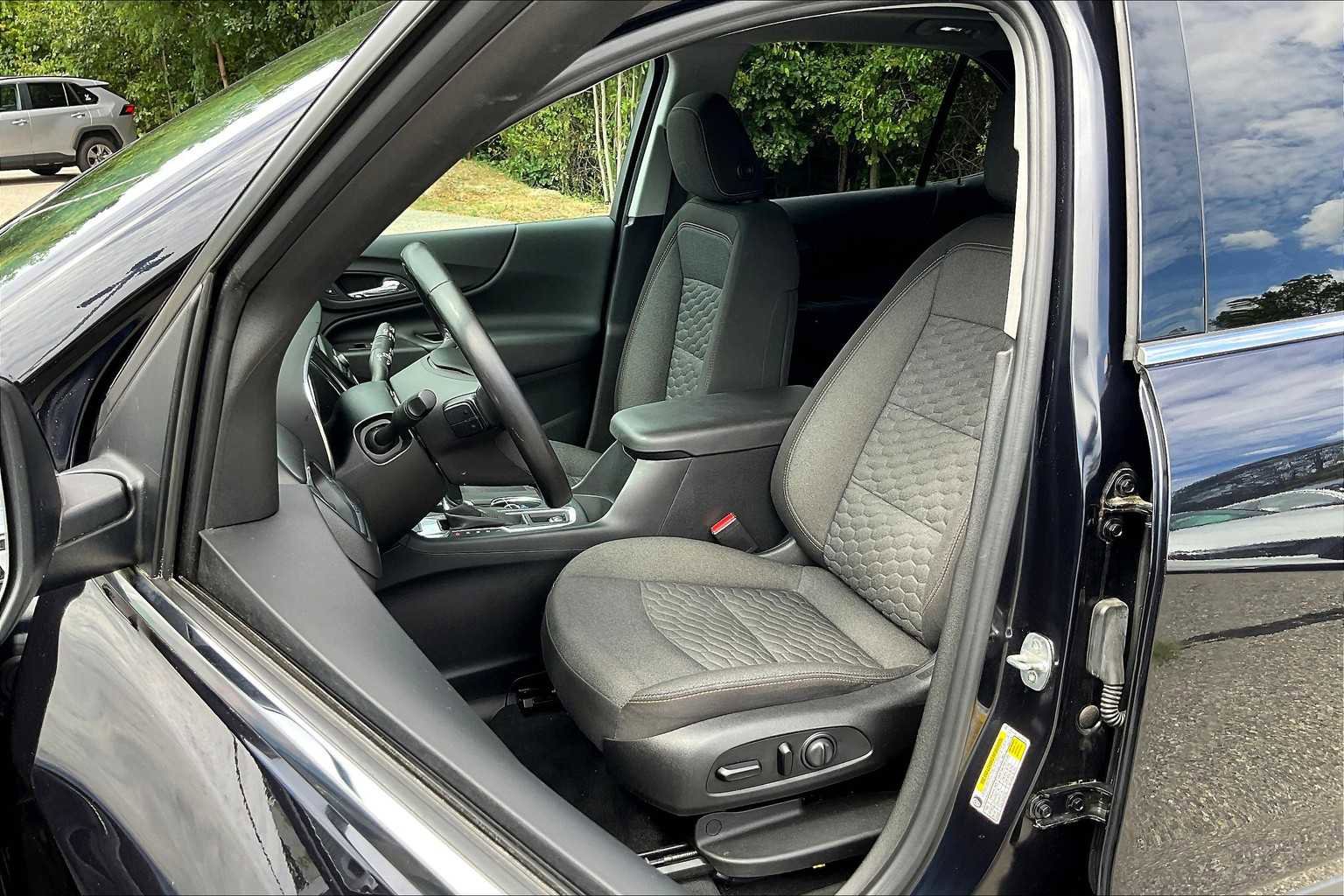 Used 2020 Chevrolet Equinox LT image 10