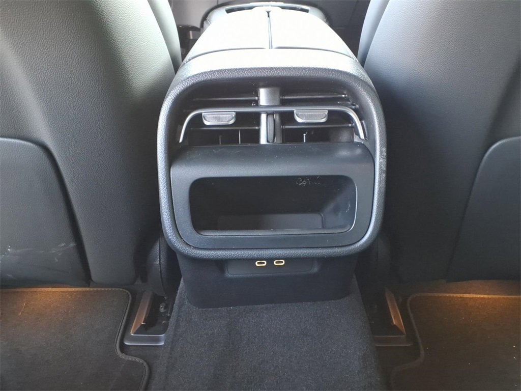 New 2026 Mercedes-Benz E 53 AMG e 4MATIC Sedan image 27