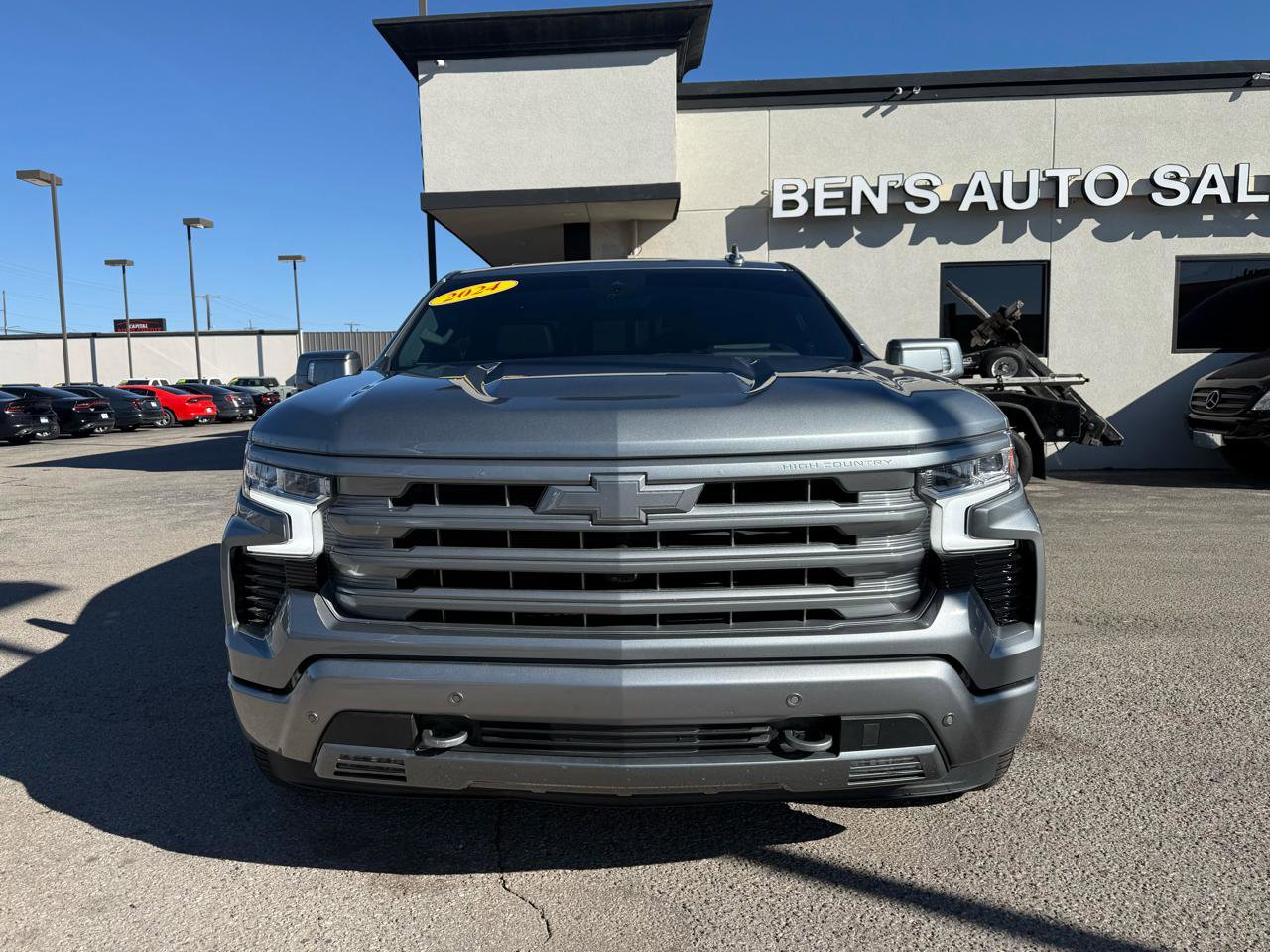 Used 2024 Chevrolet Silverado 1500 High Country w/ Technology Package image 3
