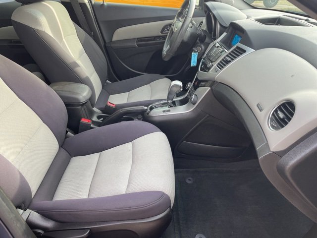 Used 2014 Chevrolet Cruze LS image 14
