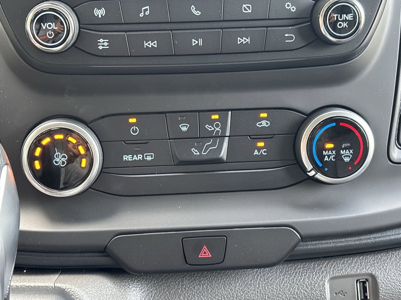 New 2025 Ford Transit 250 148 Medium Roof Extended AWD image 21