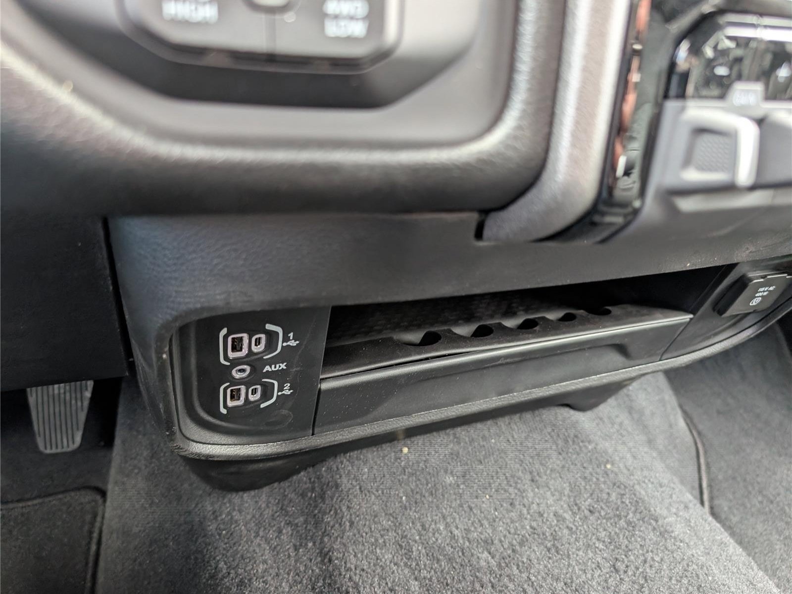 New 2026 RAM 2500 Tradesman AWD/4WD image 21