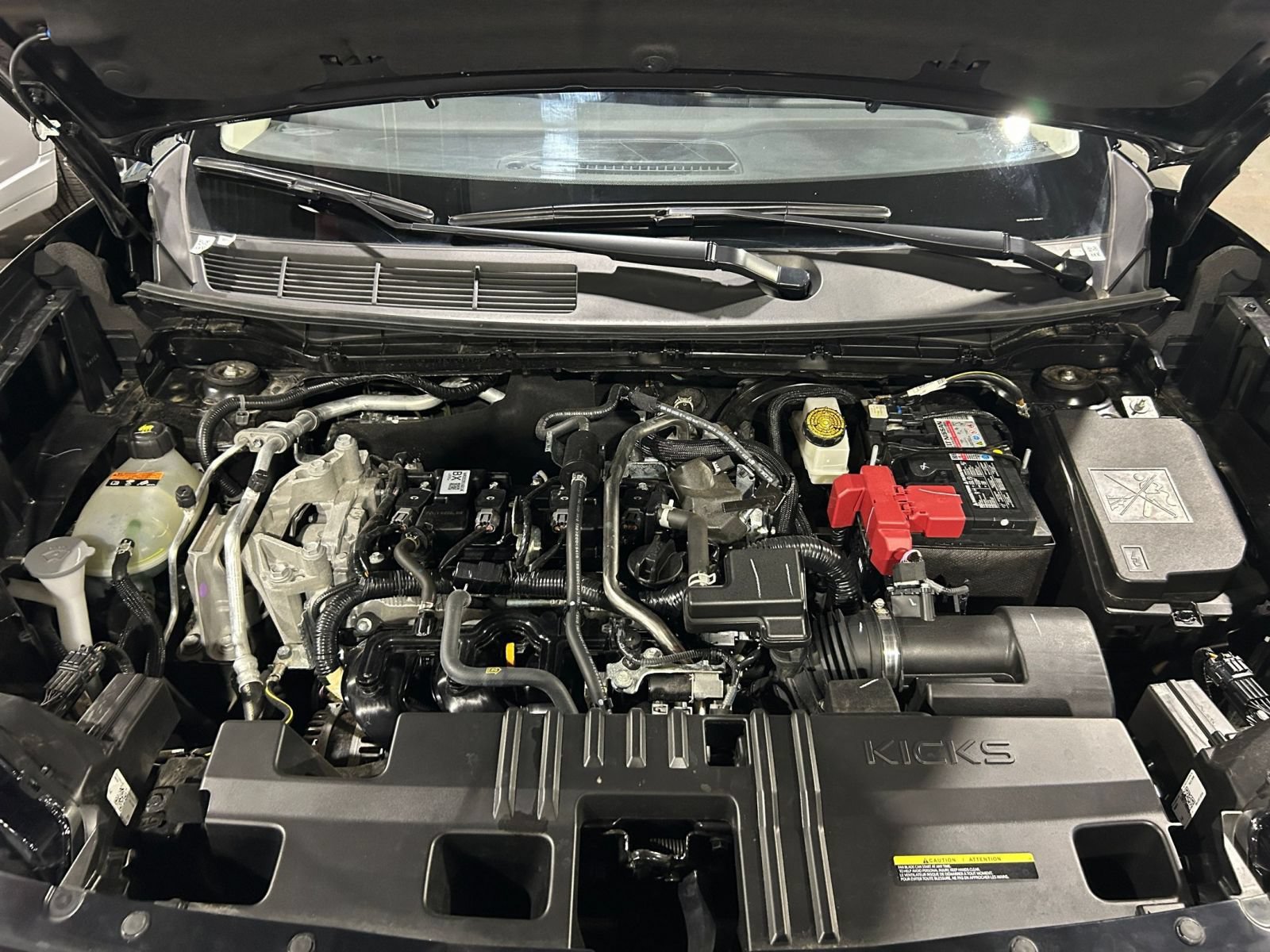 Used 2026 Nissan Kicks SR AWD/4WD image 27