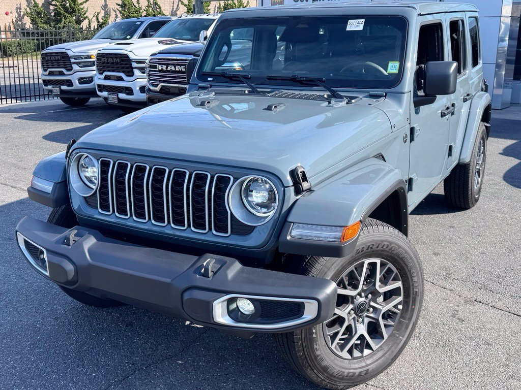 Used 2026 Jeep Wrangler Unlimited Sahara AWD/4WD image 3
