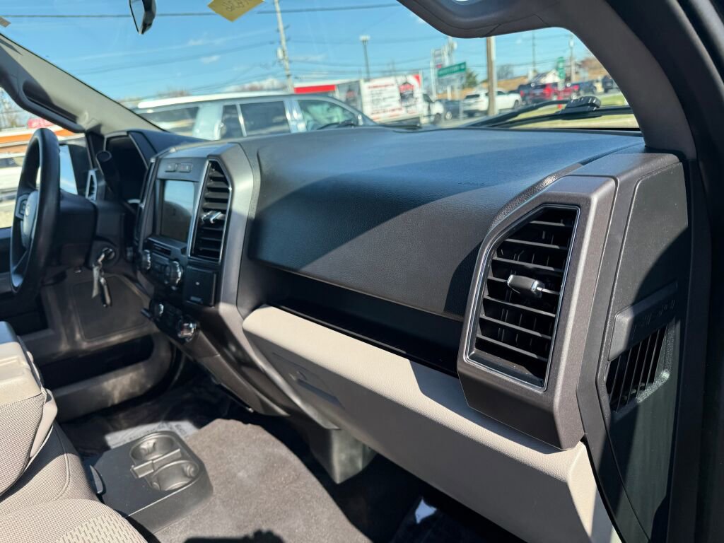 Used 2019 Ford F150 XLT image 30
