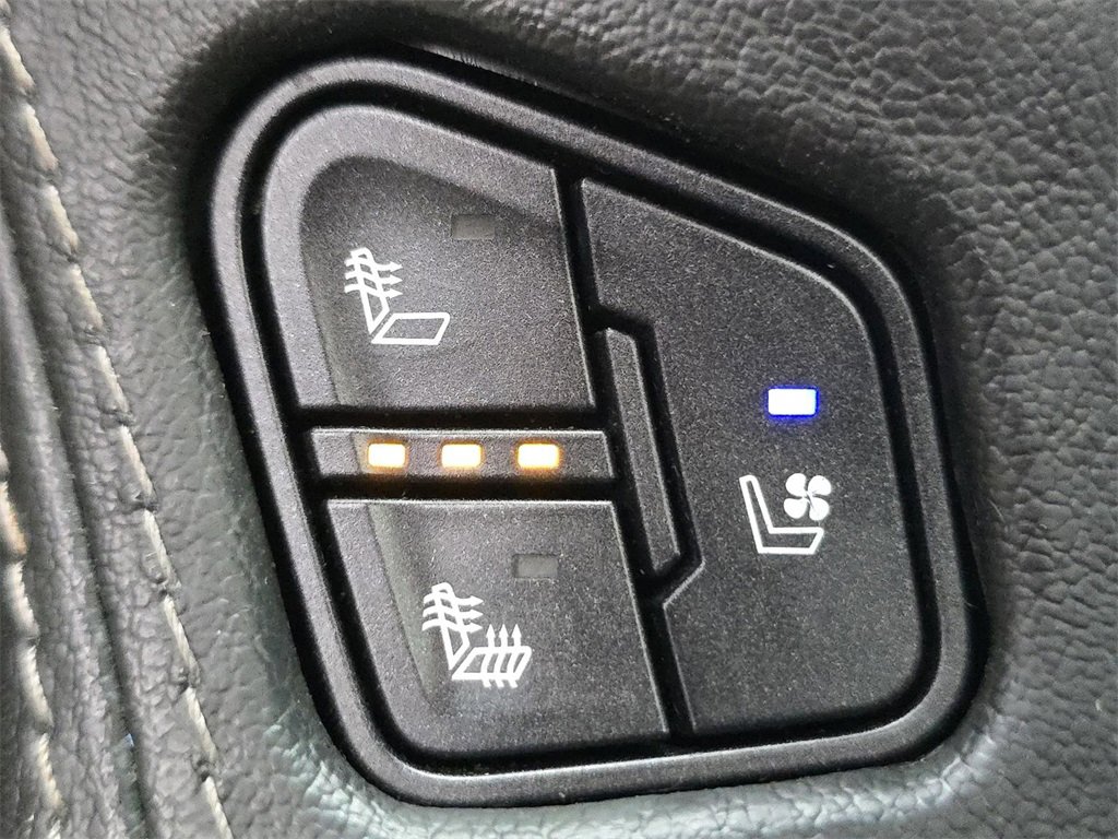 Used 2019 GMC Yukon XL SLT image 8