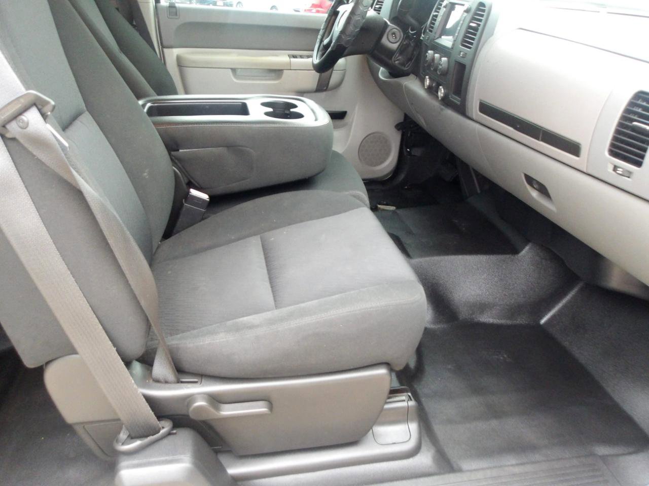 Used 2010 Chevrolet Silverado 1500 W/T RWD image 10