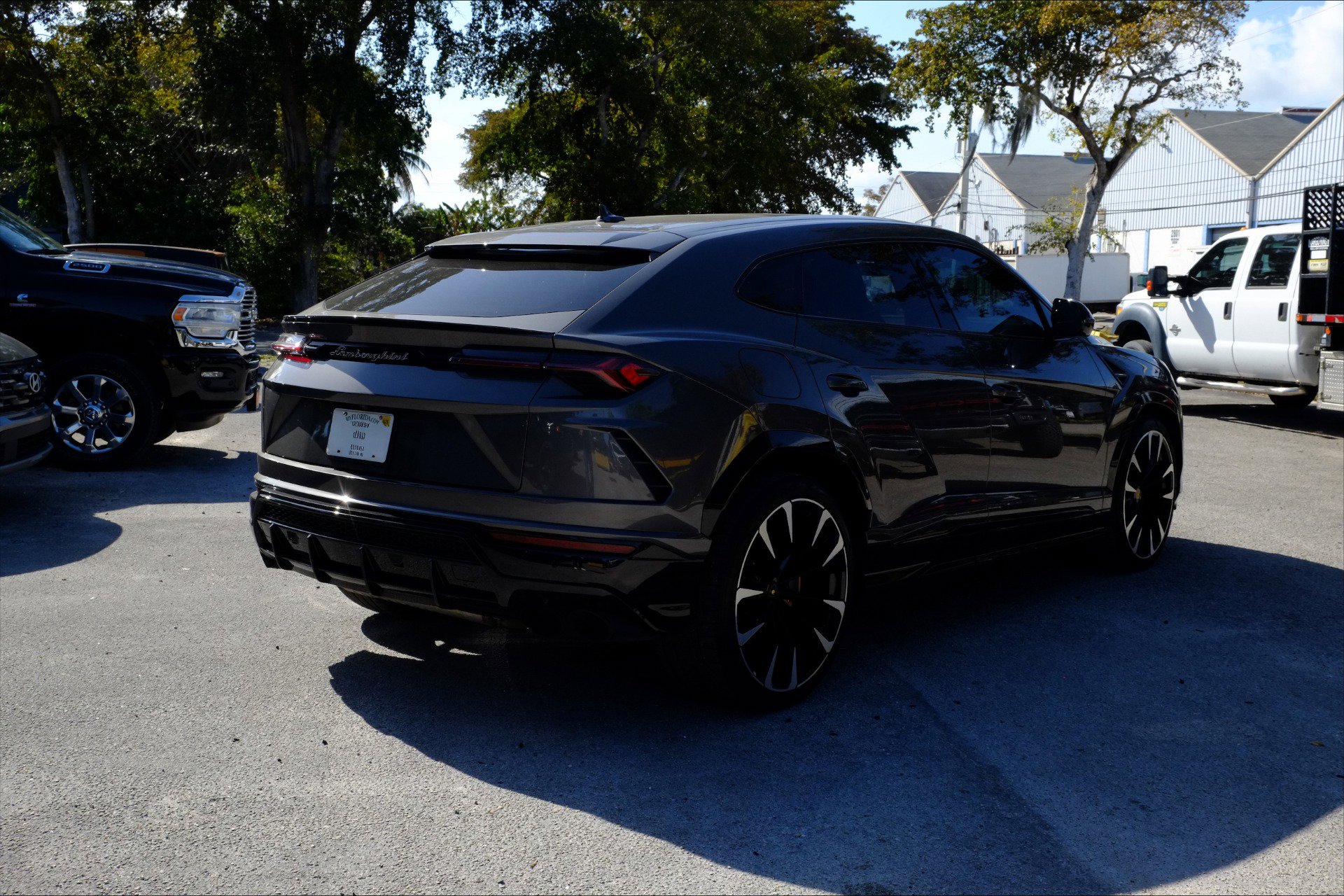 Used 2021 Lamborghini Urus AWD/4WD image 7