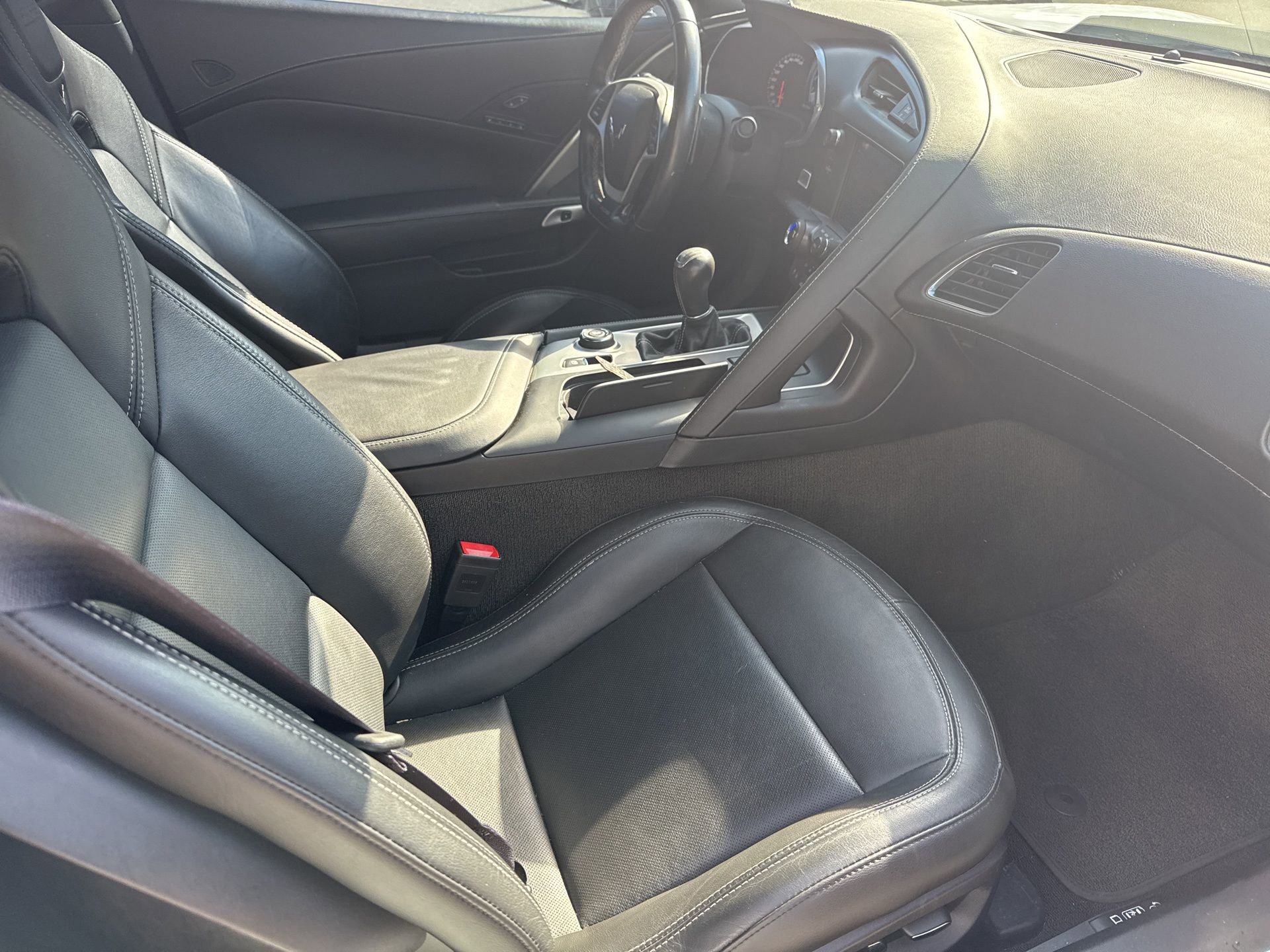 Used 2017 Chevrolet Corvette Z06 image 2