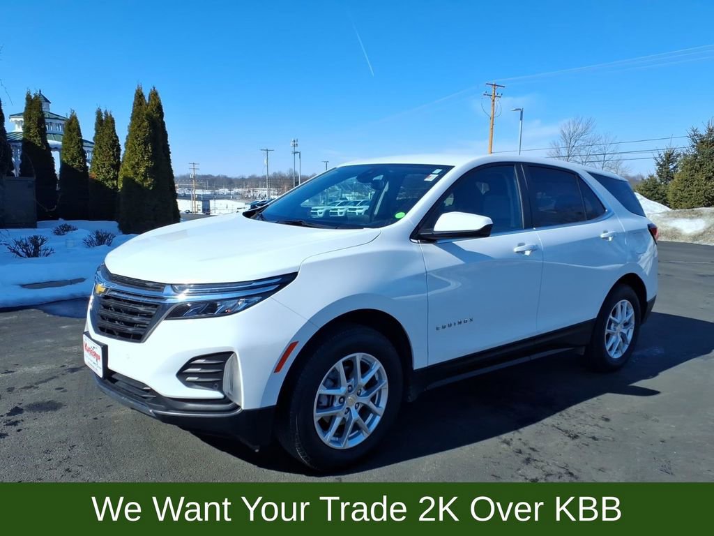 Used 2023 Chevrolet Equinox LT w/ Driver Convenience Package image 2