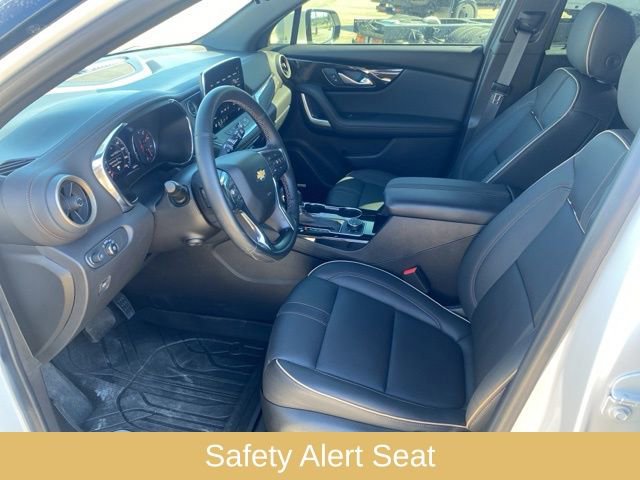 Used 2024 Chevrolet Blazer Premier w/ Driver Confidence II Package image 23