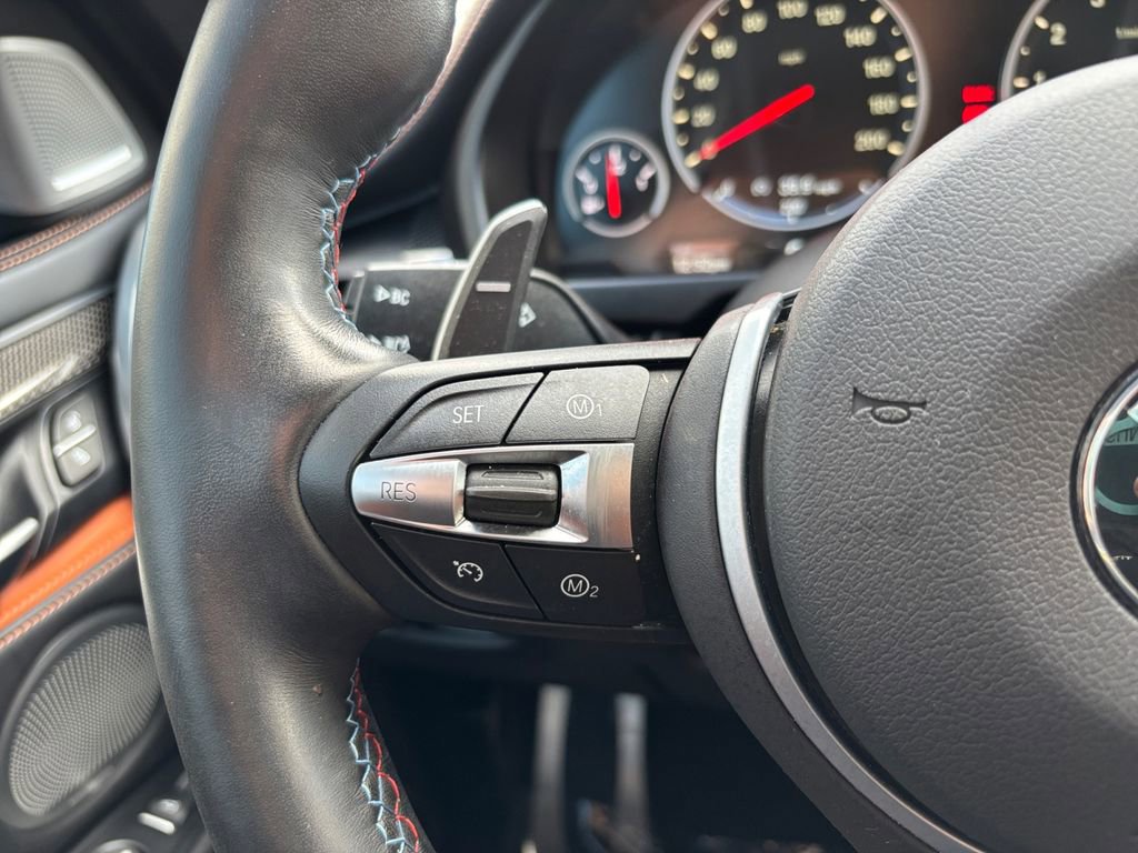 Used 2018 BMW X6 M image 18