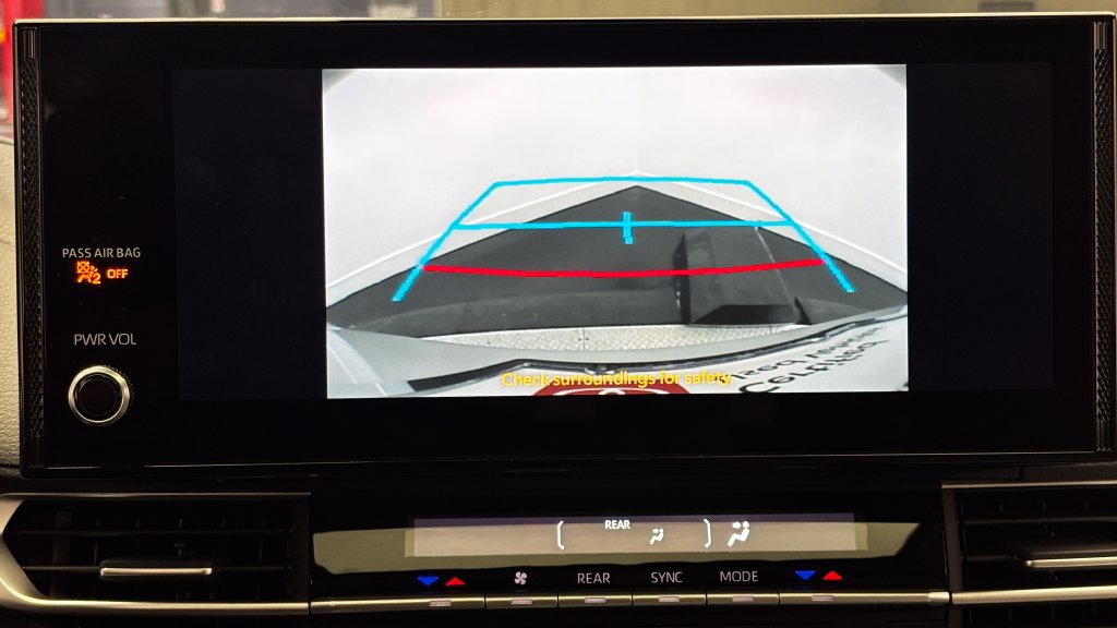 Certified 2026 Toyota Sienna XLE FWD image 51