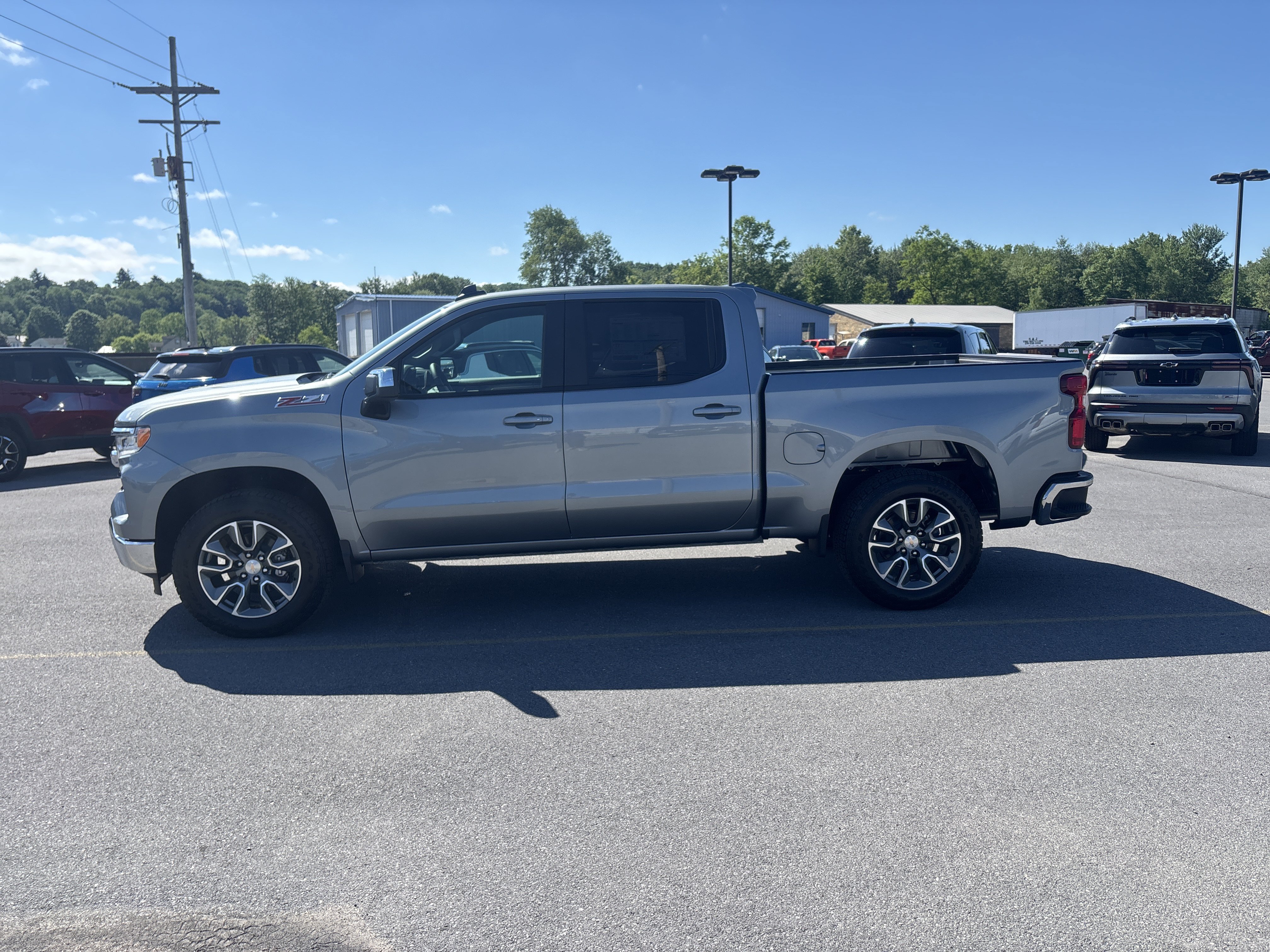 New 2026 Chevrolet Silverado 1500 LT w/ Z71 Off-Road Package AWD/4WD image 12