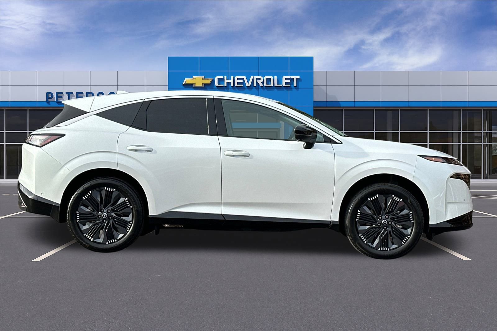 Used 2025 Nissan Murano Platinum image 3