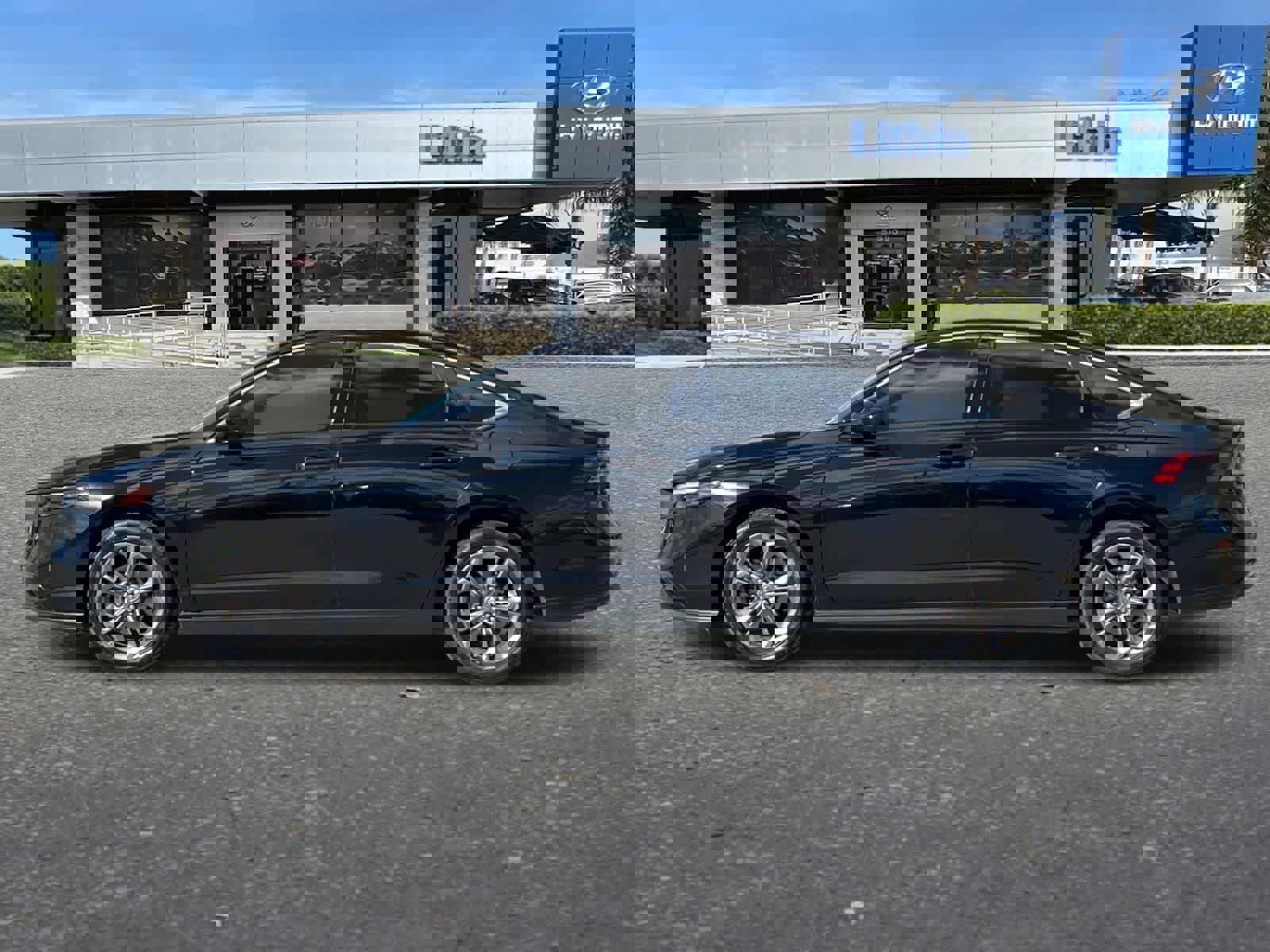 Used 2024 Honda Accord EX image 6