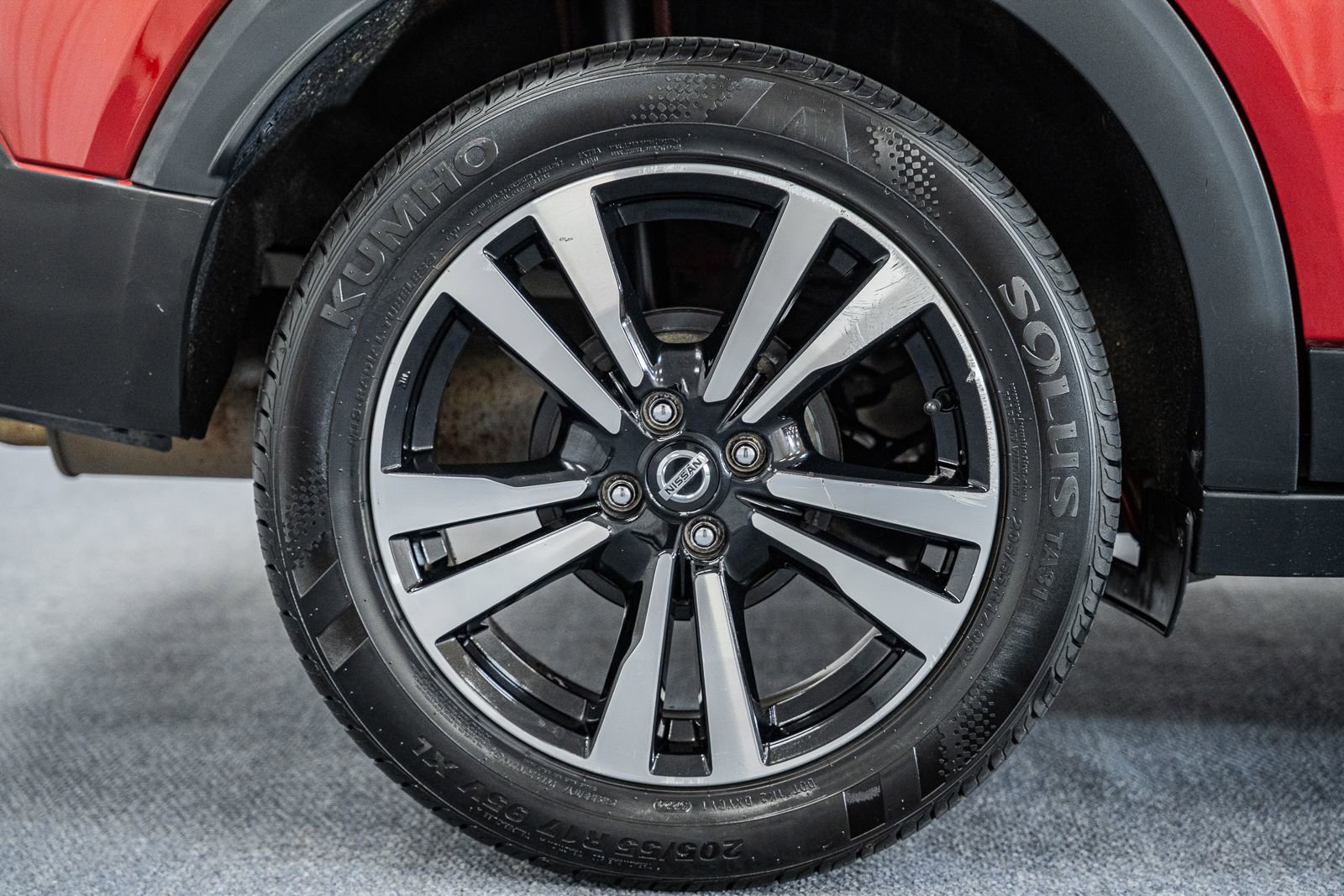 Used 2019 Nissan Kicks SV FWD image 18