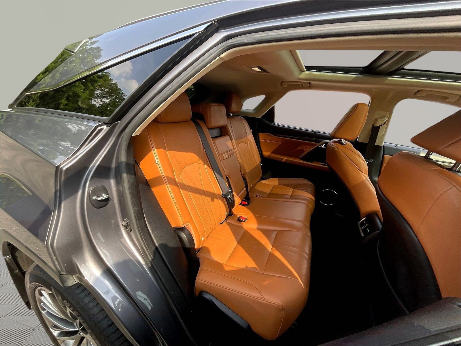 Used 2021 Lexus RX 450h AWD w/ Luxury Package image 26