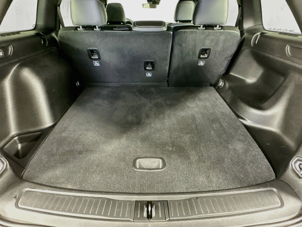 Certified 2025 Jeep Grand Cherokee Altitude AWD/4WD image 38