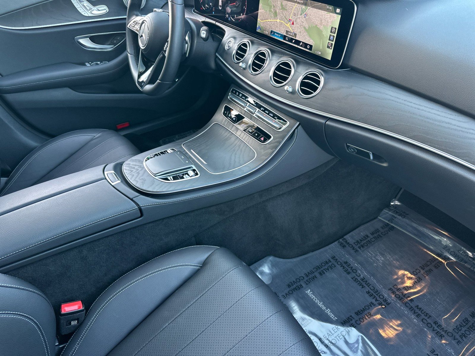 Used 2023 Mercedes-Benz E 350 4MATIC Sedan image 15