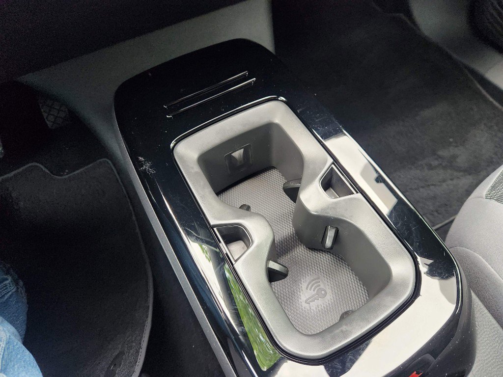 Certified 2021 Volkswagen ID.4 Pro AWD/4WD image 35