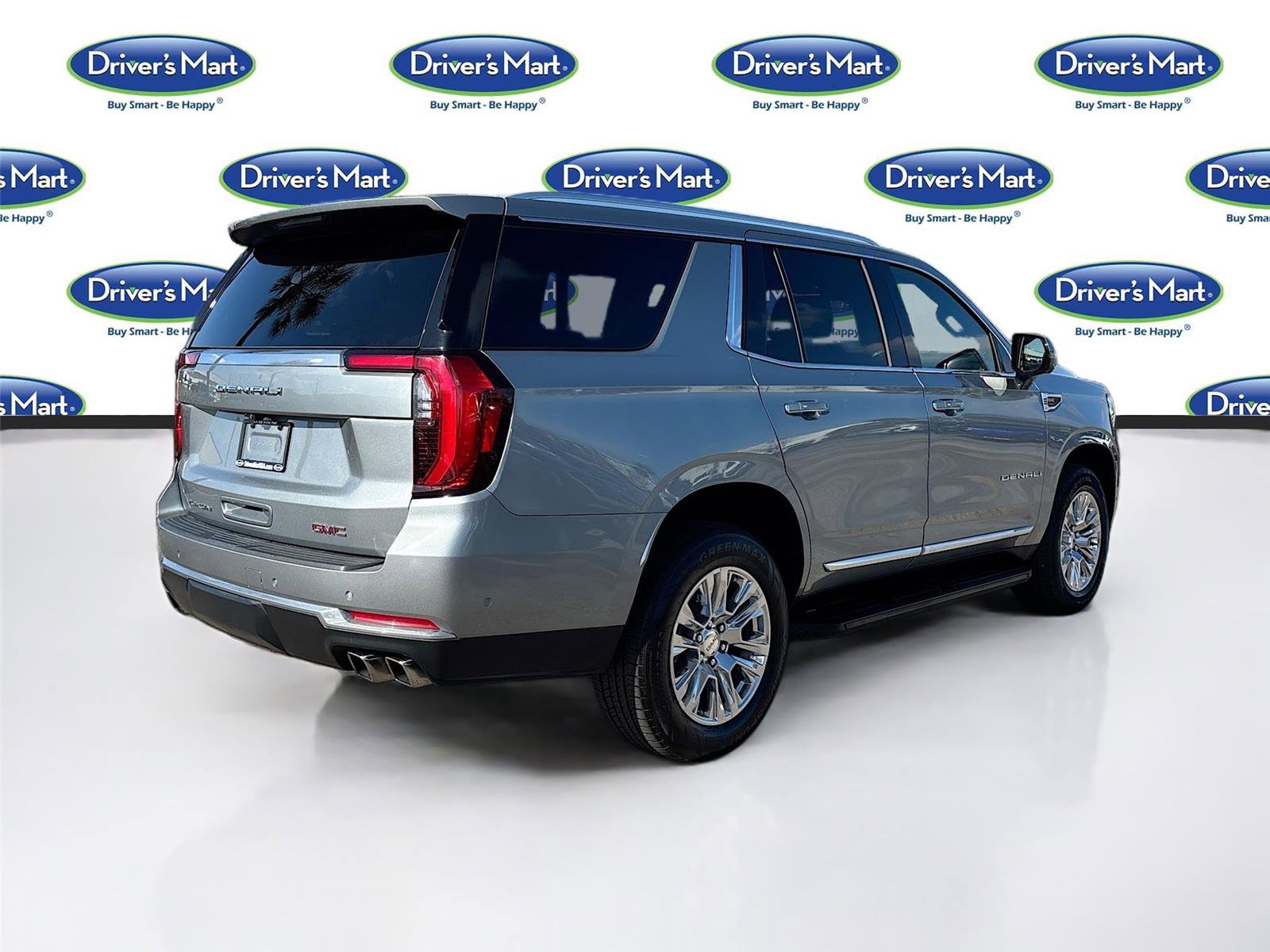 Used 2025 GMC Yukon Denali image 7