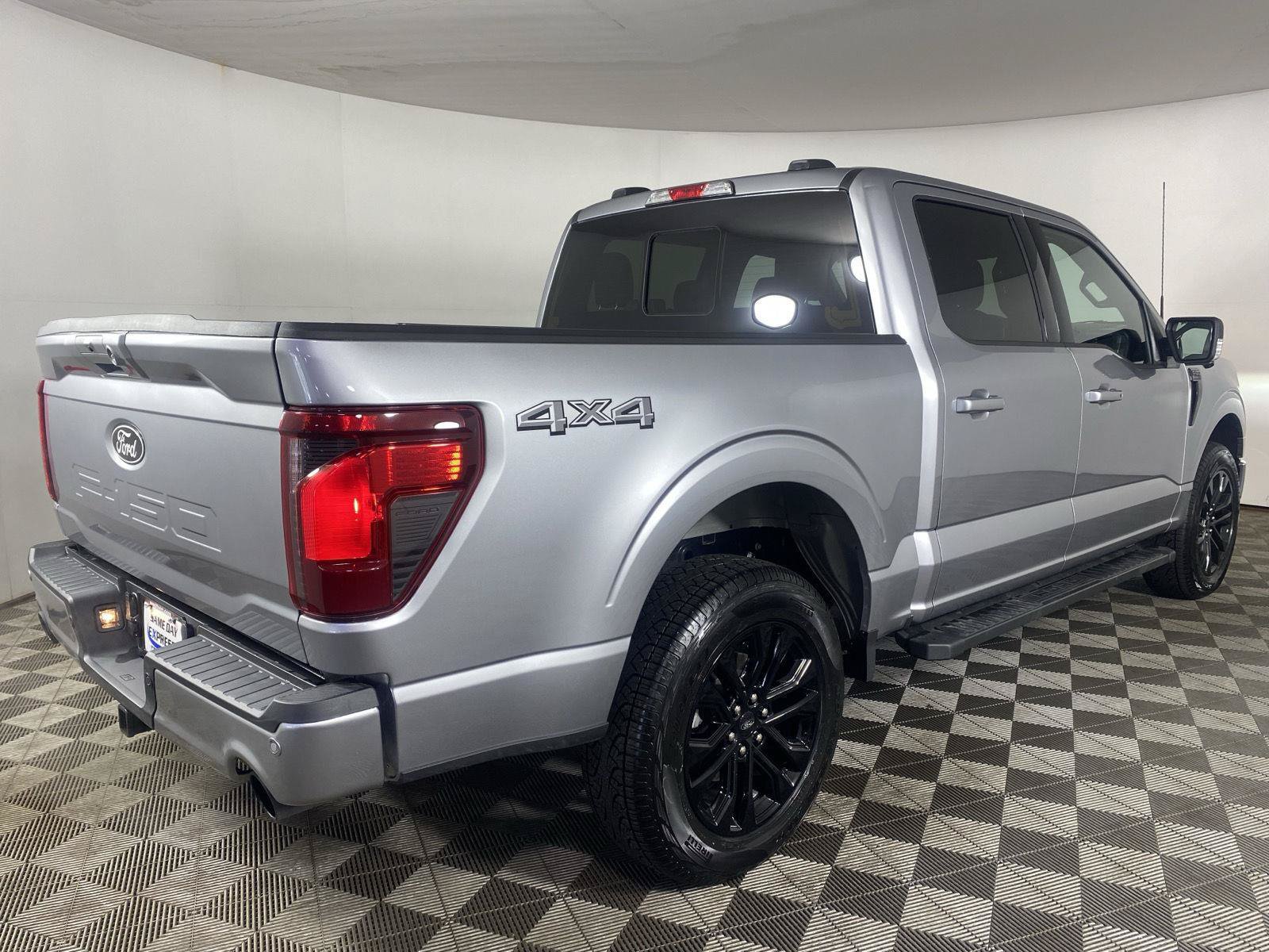 New 2026 Ford F150 XLT w/ Equipment Group 302A MID AWD/4WD image 34