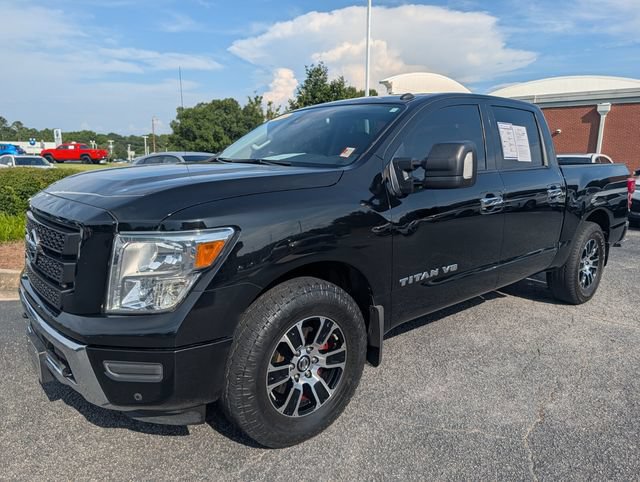 Used 2020 Nissan Titan SV w/ SV Convenience Package RWD image 12
