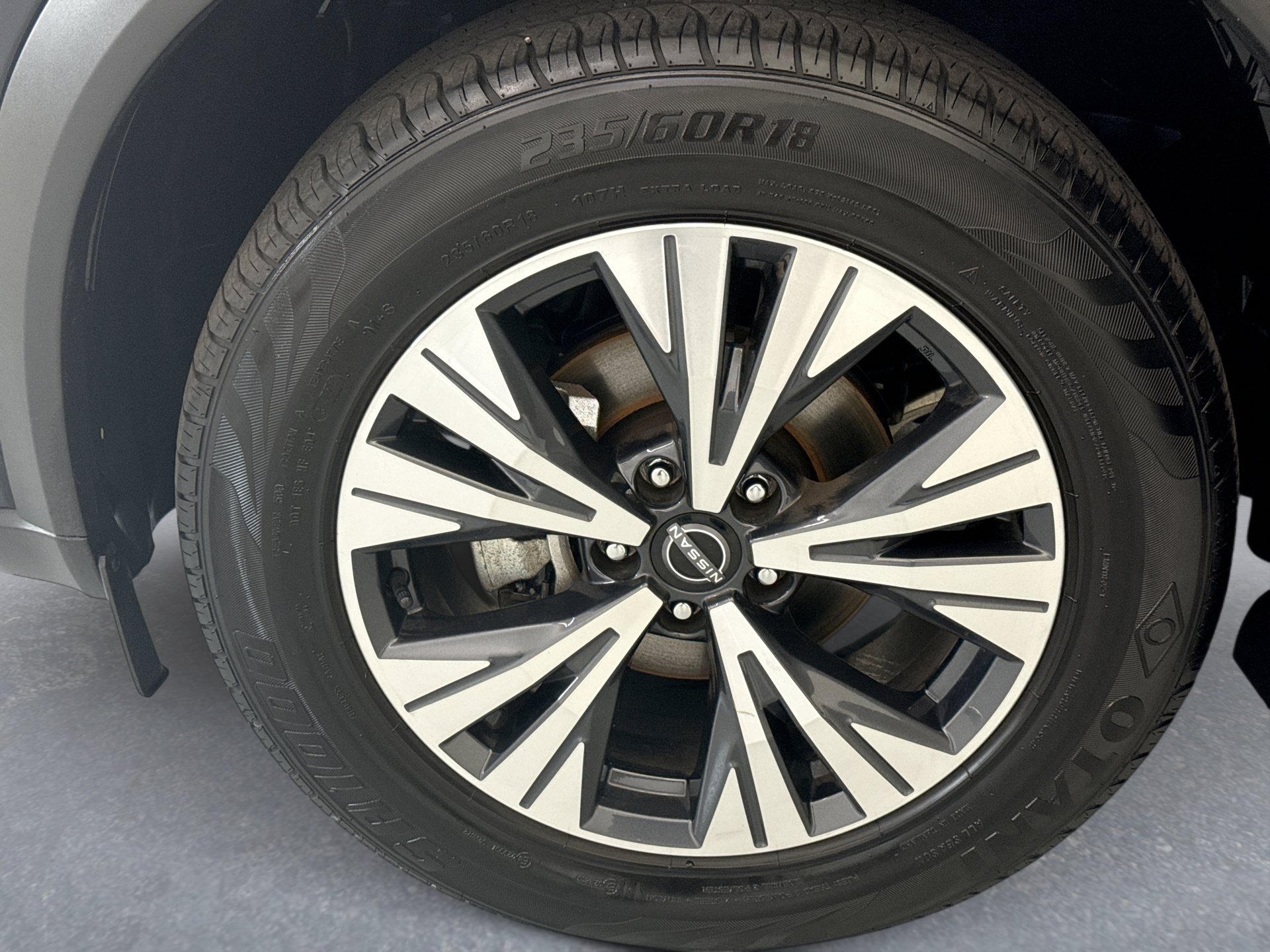 Used 2023 Nissan Rogue SV AWD/4WD image 24