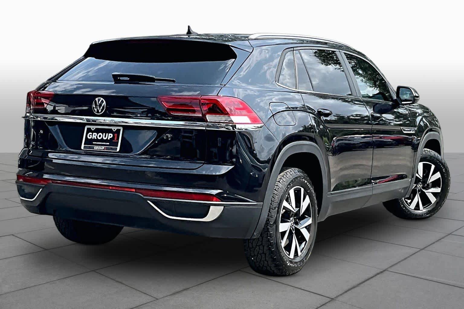 Used 2021 Volkswagen Atlas Cross Sport SE FWD image 13