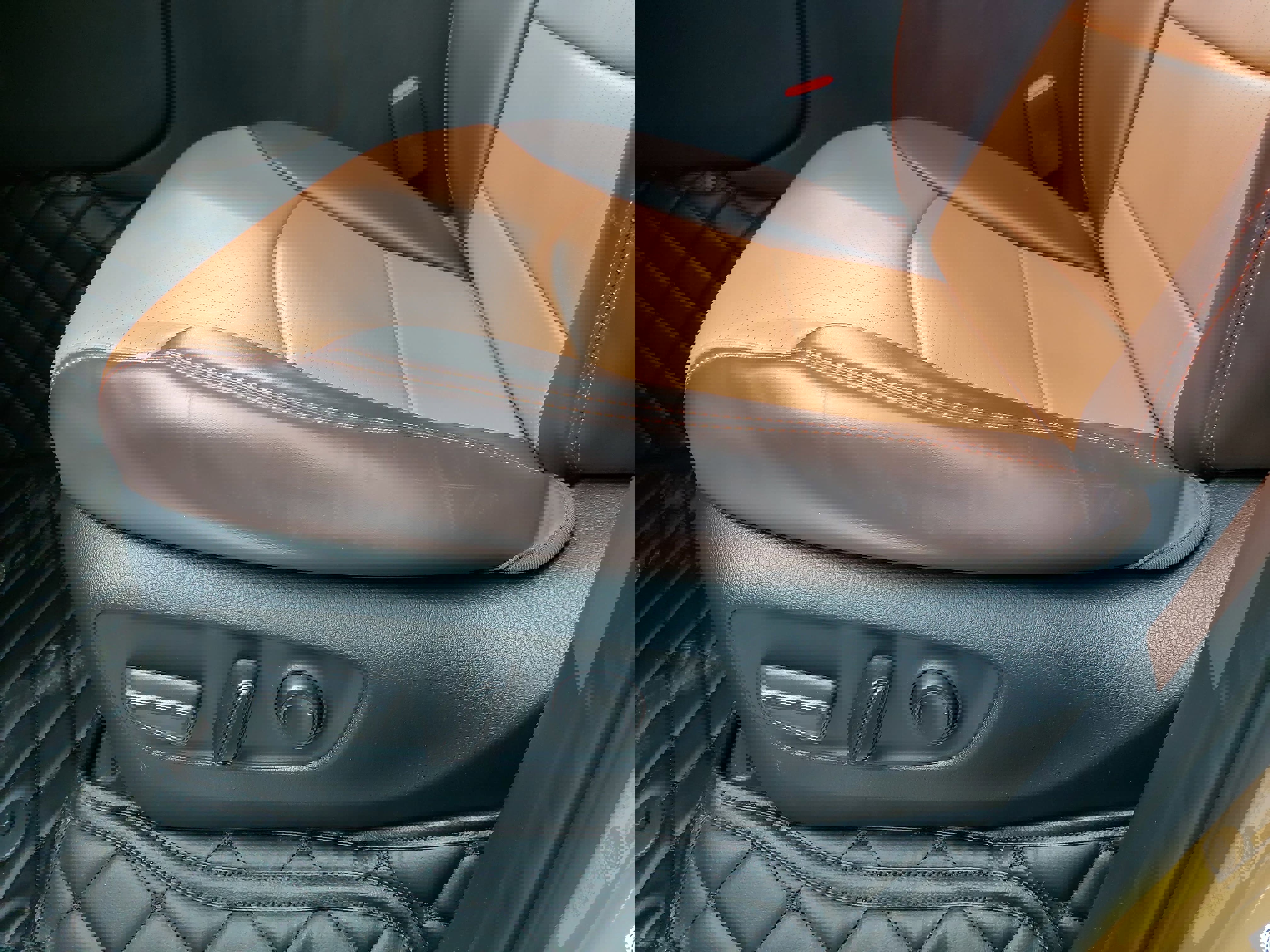 Used 2024 Toyota Land Cruiser image 30