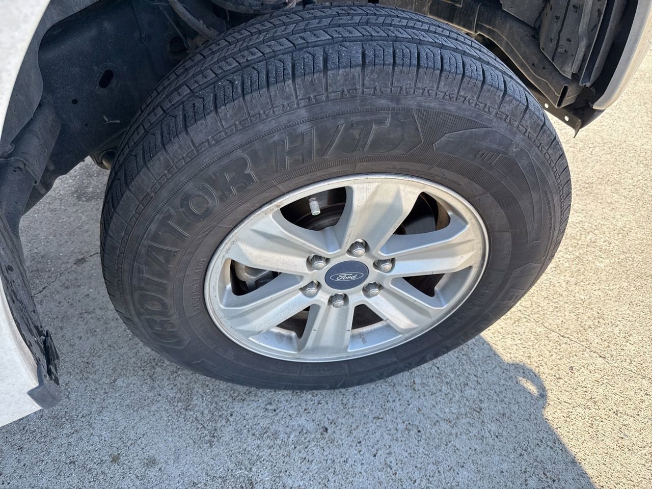 Used 2019 Ford F150 XLT w/ Equipment Group 301A Mid image 15