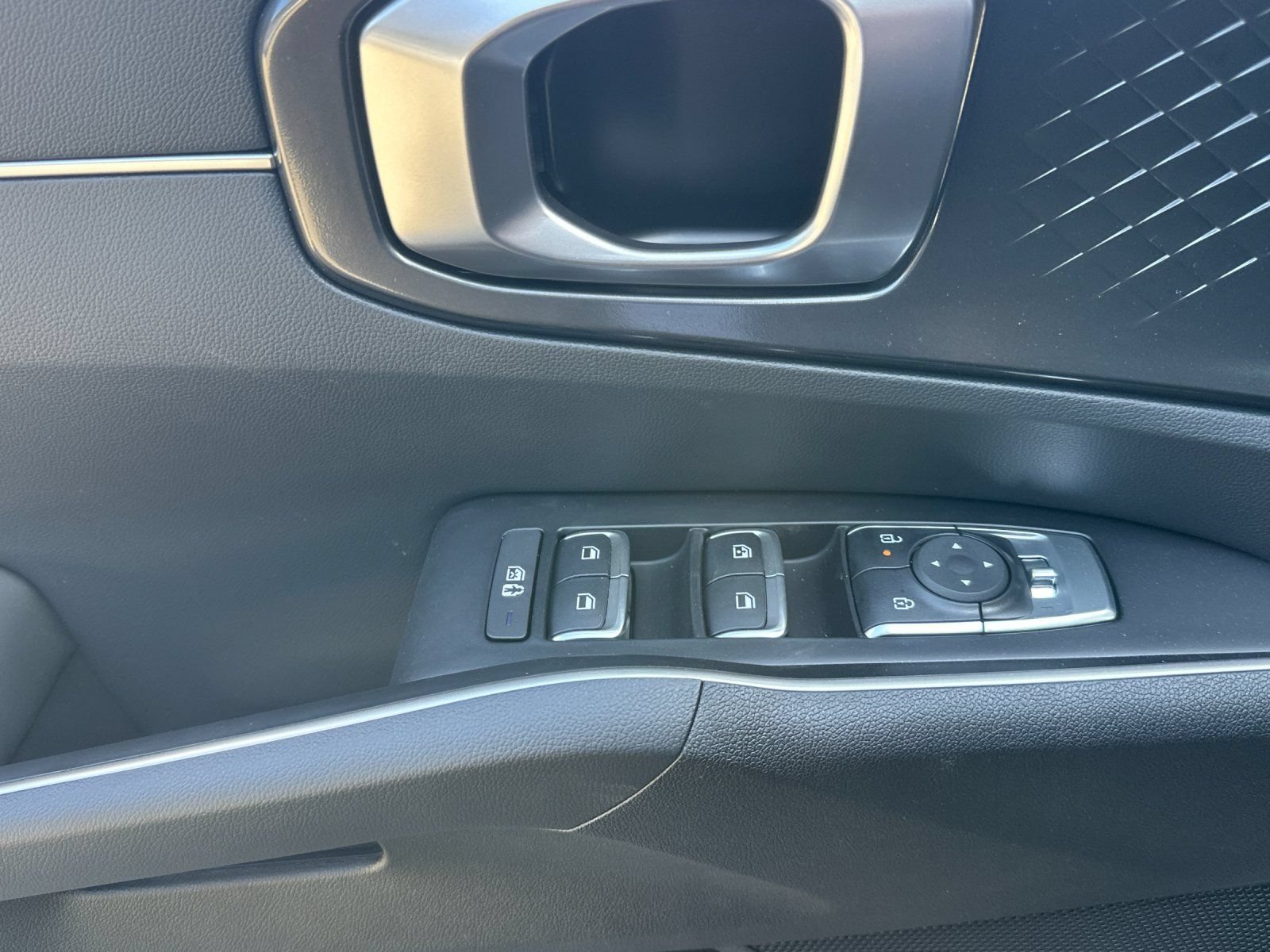 New 2026 Kia Sorento S FWD image 11