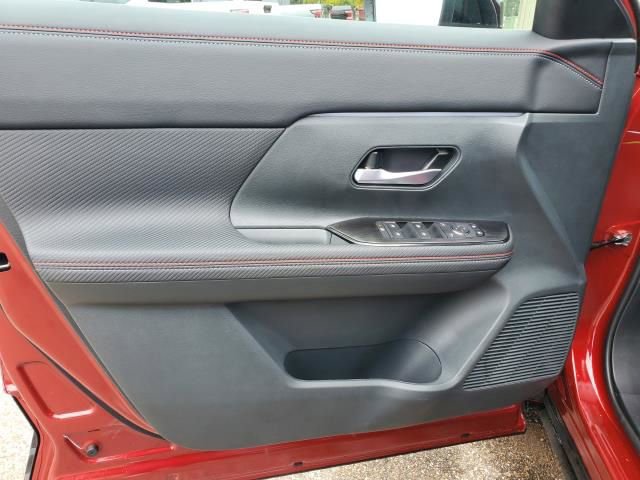 New 2026 Nissan Kicks SR w/ SR Premium Package image 17