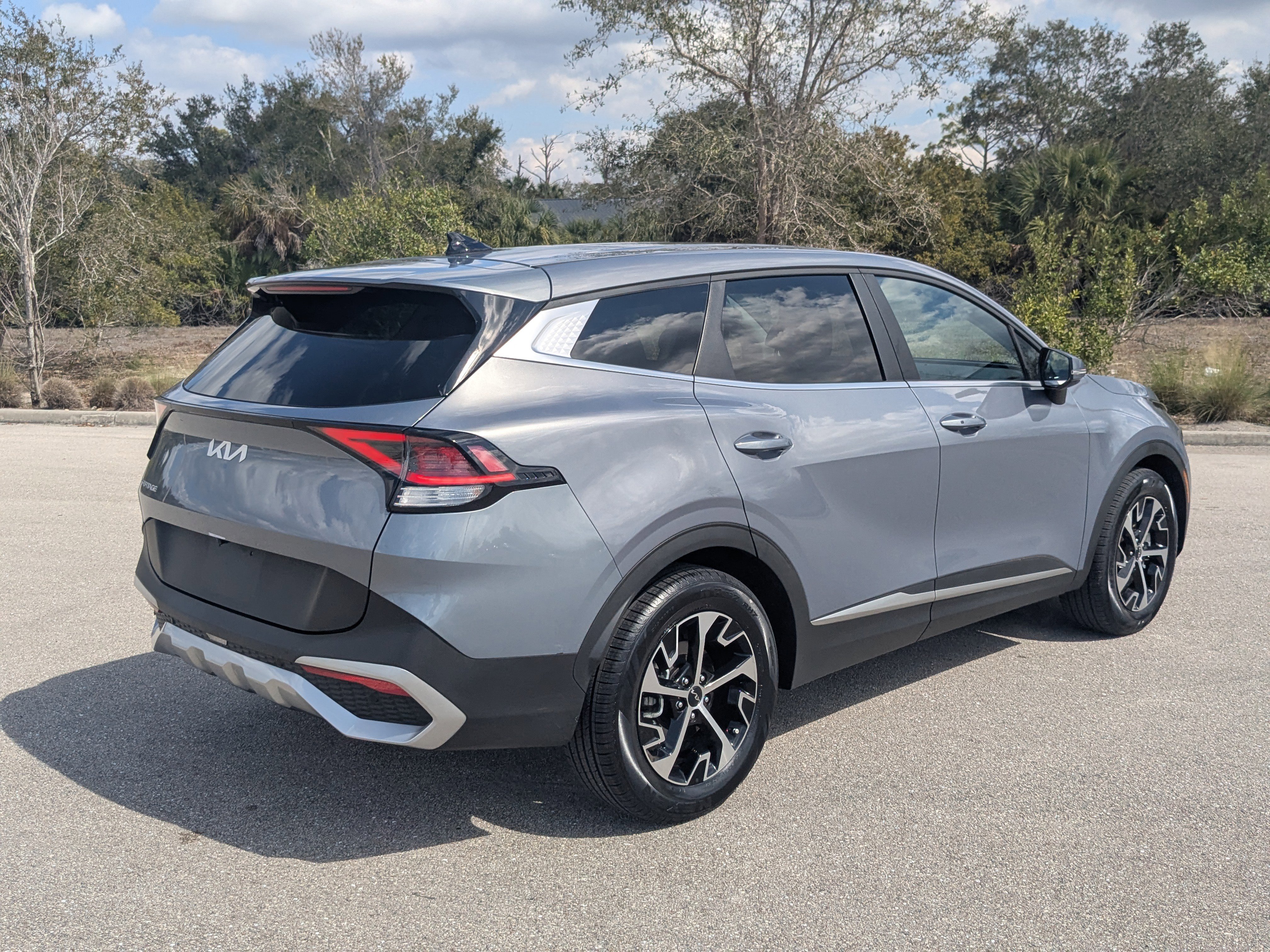 Certified 2024 Kia Sportage EX image 5