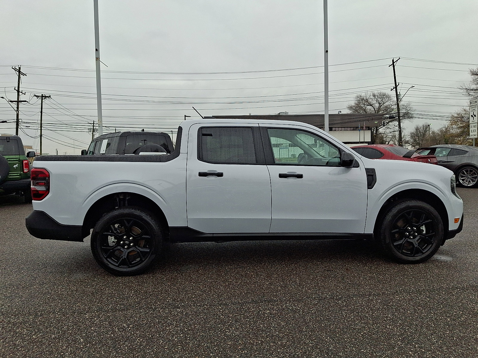 Certified 2025 Ford Maverick XLT w/ XLT Luxury Package image 12