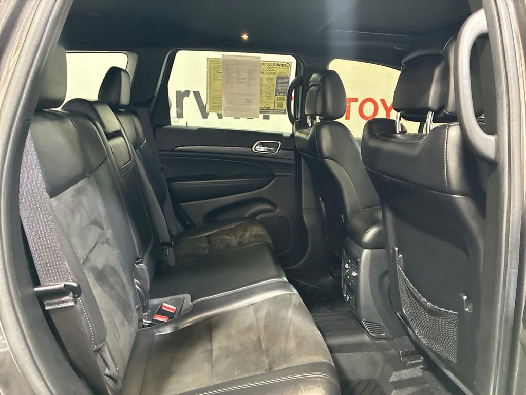 Used 2020 Jeep Grand Cherokee Altitude AWD/4WD image 16