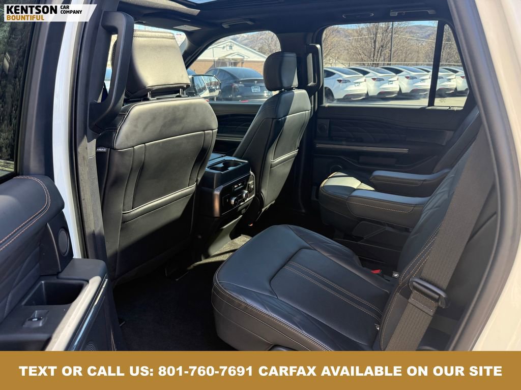 Used 2024 Ford Expedition Platinum image 34