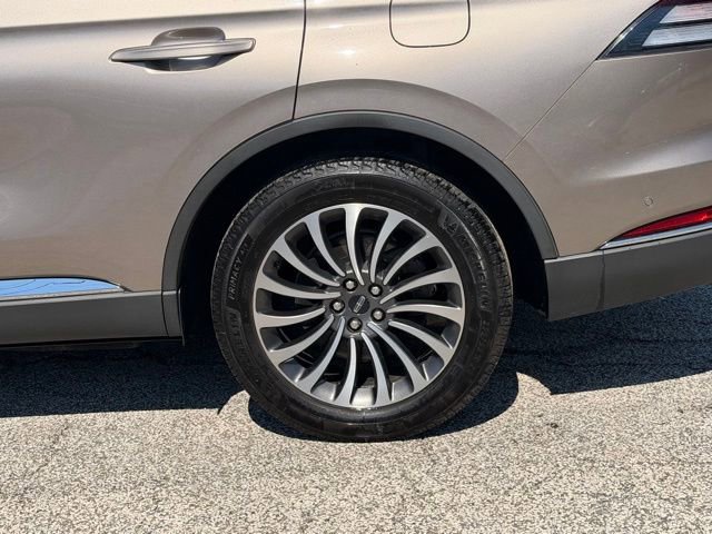 Used 2020 Lincoln Aviator Reserve w/ Equipment Group 201A image 9