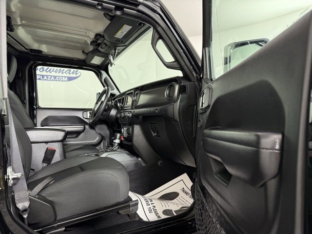 Used 2021 Jeep Wrangler Sport image 15