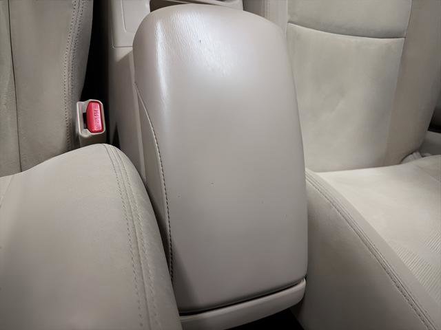 Used 2016 Nissan Rogue SV image 16