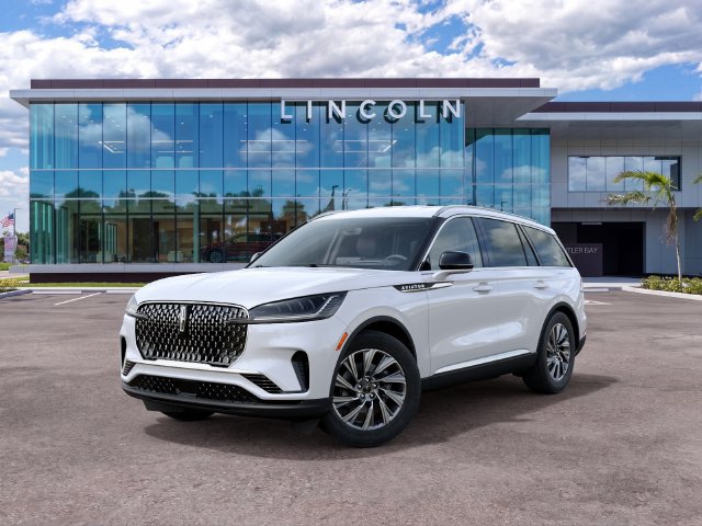 New 2027 Lincoln Aviator 2WD image 2